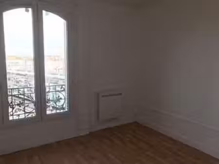 location appartement 2 pièces à poissy (78300) : à louer 2 pièces / 29m² poissy