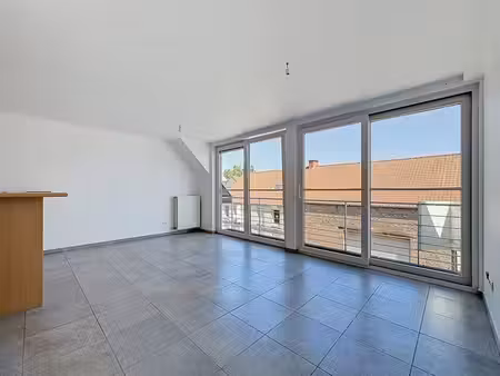 bel appartement 2 chambres avec balcon  garage en option ! i