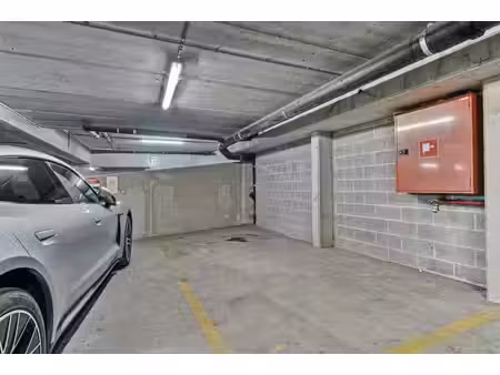 emplacement parking