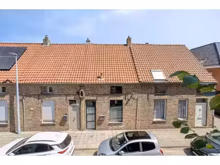 charmante maison avec un grand jardin à sint-andries