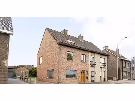 maison à vendre à eine pour € 480.000 avec 5 chambres à coucher