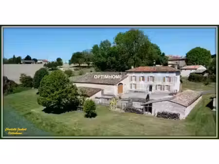 vente ferme 5 pièces 160 m² à barbezieux-saint-hilaire (16300)  177 000 €