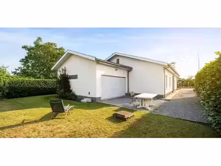 maison à vendre à de pinte pour € 420.000 avec 3 chambres à coucher