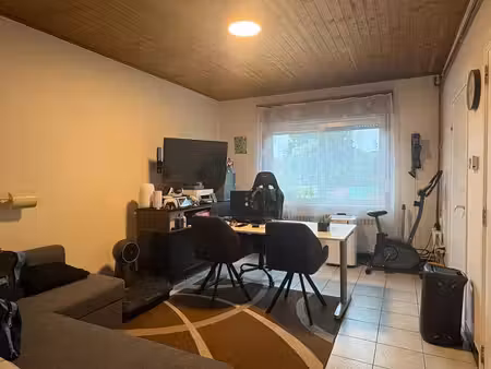 appartement met 1 slaapkamer en garage in sint-amandsberg