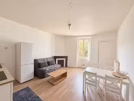 vente appartement 2 pièces 47 m² saint-uze (26240)