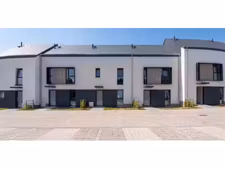 maison à louer à habay-la-neuve pour € 1.400 avec 3 chambres à coucher