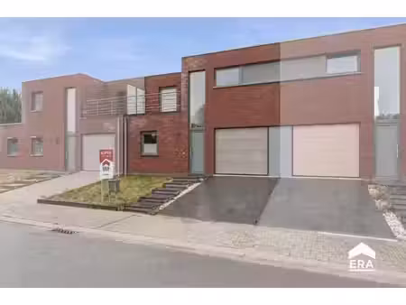 maison spacieuse avec jardin et garage à dadizele