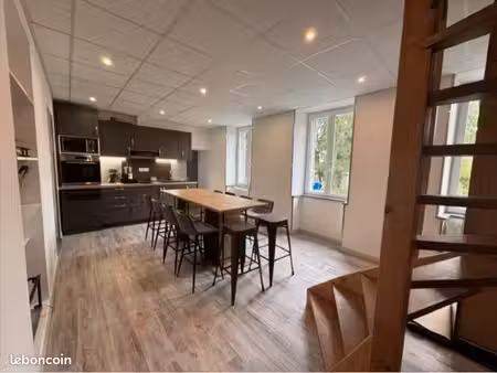 grand duplex f4 meublé – centre ébreuil