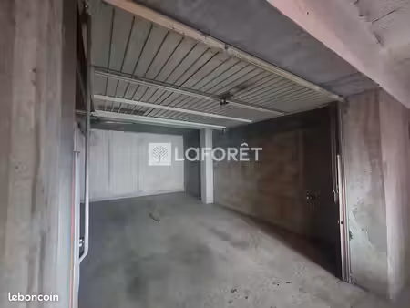 parking/box 20 m² grenoble