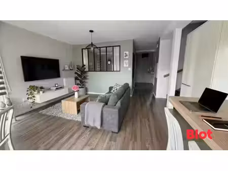 a vendre par blot à cintre - maison contemporaine - 4 pièces - 3 chambres