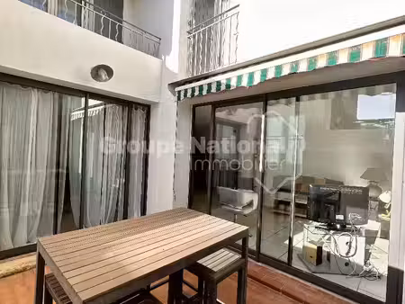 location maison 4 pièces 92 m² à châteauneuf-du-pape (84230)