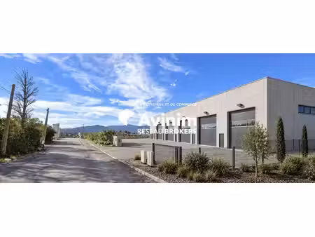 vente local d’activités montauroux 83440 2785m²