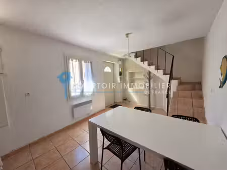 maison de village 2pièce(s) 1chambre(s) 44 m² assas (34820)