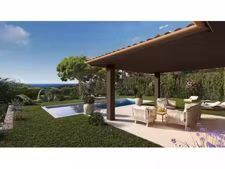 terrain 1340m2 avec permis de construire purgé et apercu mer - sainte maxime