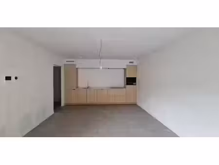 appartement à louer à overpelt pour € 900 avec 1 chambre à coucher