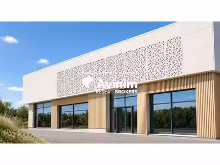 vente commerce montauroux 83440 207m²