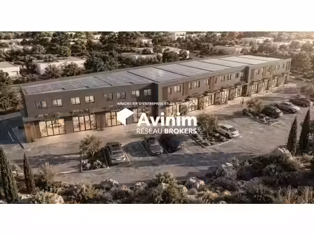 vente commerce callian 83440 85m² à 806m²