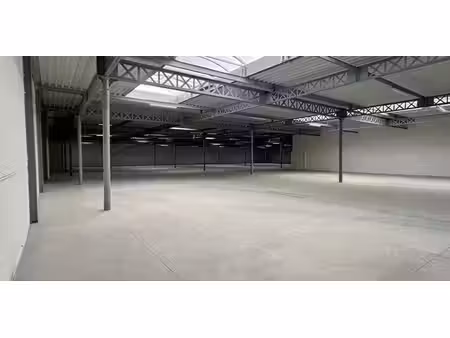 entrepôt à louer à renaix pour € 4.950