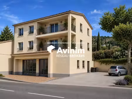 vente terrain tourrettes 83440 815m²