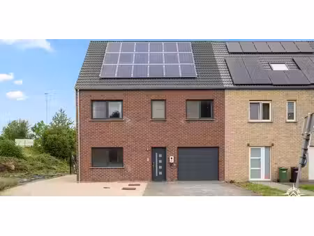 maison à louer à herent pour € 2.100 avec 3 chambres à coucher