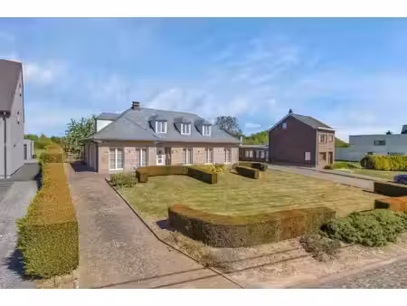 prachtige woning op een uitzonderlijk perceel van 4.294 m²