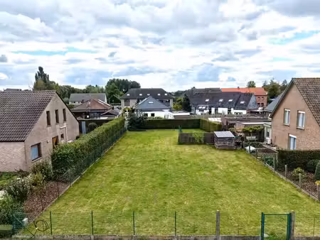 ruim perceel voor open bebouwing!