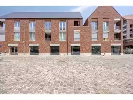 propriété commerciale/espace de pratique d'environ 364 m² à