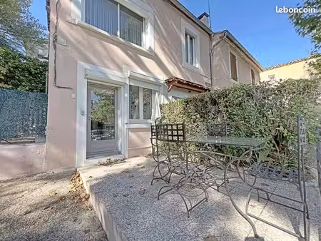 studio 1 pièce 19 m²