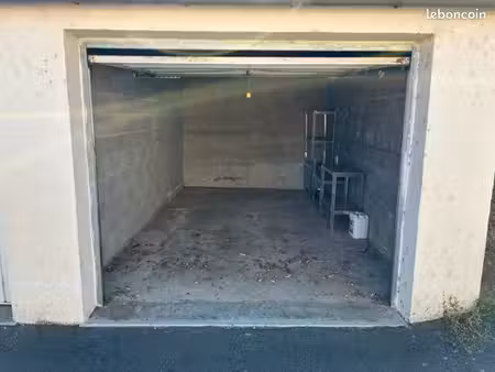 location de garage 10m2