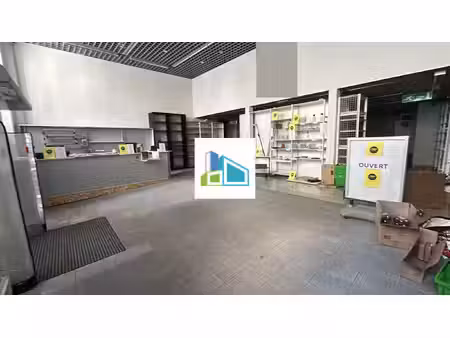 location local commercial