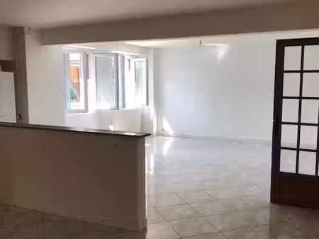 appartement f3 bouclans 105 m²
