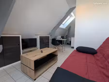 studio meublé rénové – 12 m² habitables / 28 m² au sol – lucé