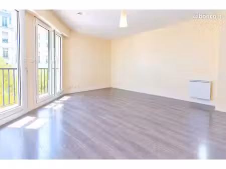 studio 1 pièce 31 m²