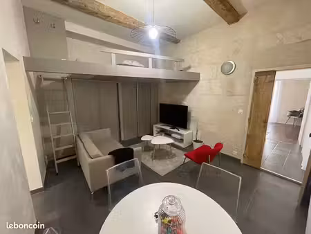t2 meublé centre ville de nimes