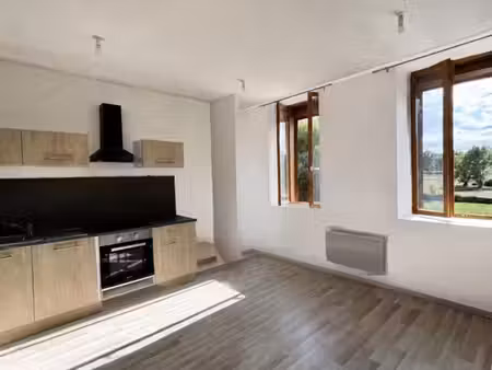 ? f3 67m² rénové – résidence de charme – 550 cc