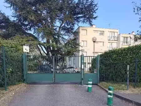 parking à louer - sartrouville
