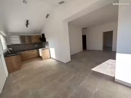 location maison t3 gemenos