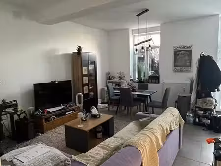 merten – f3 rénové de 64 m² avec grande pièce de vie & entrée privative