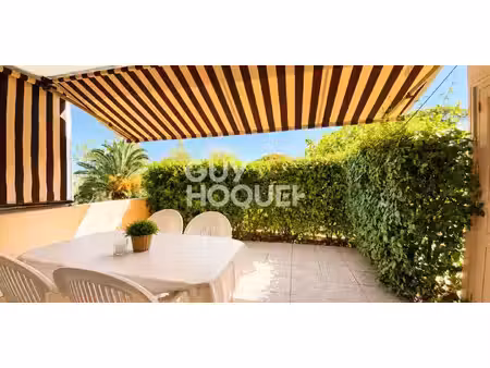 appartement avec terrasse les bouteillers - sainte-maxime (83)