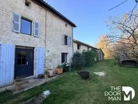 vente longère et corps de ferme à saint-gelais (79410) : à vendre / 270m² saint-gelais