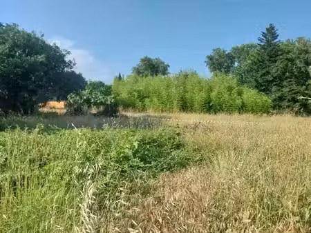 vente terrain 1100 m² à saint-raphael (83700)  440 000 €