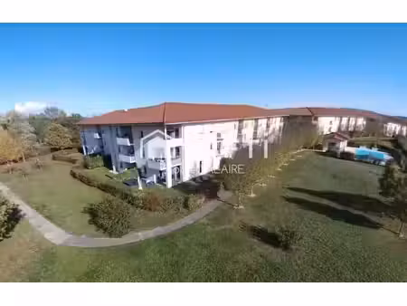 location meublée appartement 2 pièces 43 m² à l'isle-d'abeau (38080)  780 €