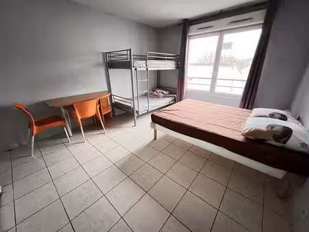 studio métro hoche - investissement lmnp