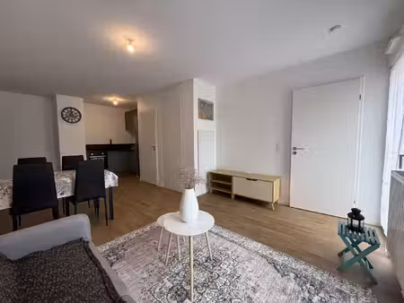 location à amboise : appartement t2 de 42 5m2 meublé avec ba