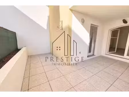 t3 de 67m² avec double terrasse