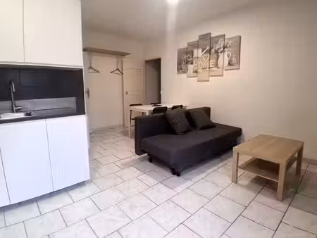 appartement t2 meublé en rez-de-chaussée