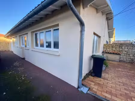 exclusivite saintes - local d'actvite  bureaux
