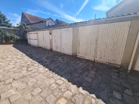 garage 12  rue de la mairie champlan