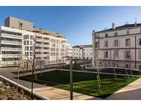 location appartement 4 pièces 89 m² à marseille 13ème (13013)  1 213 €
