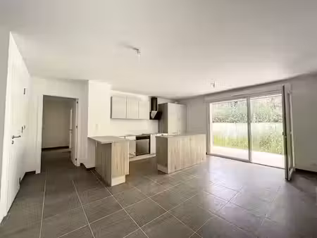 location appartement 3 pièces 68.65 m² à riedisheim (68400)  1 191 €